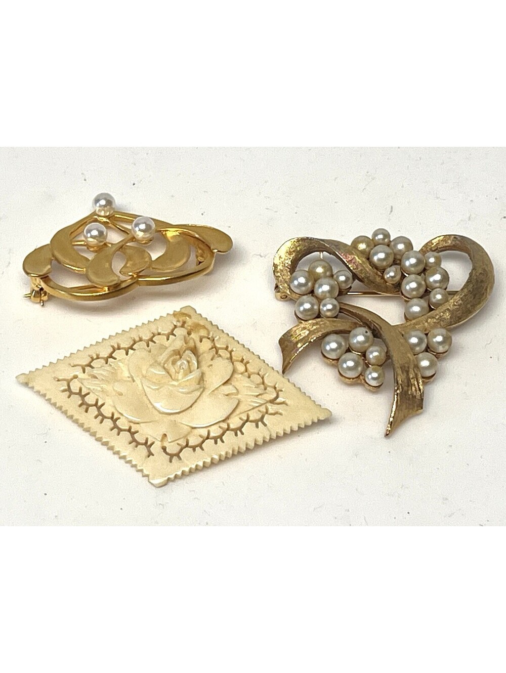 Lot of 3 Gold Tone Vintage Brooch Faux Pearl Ribbon Heart Celluloid Met Museum +